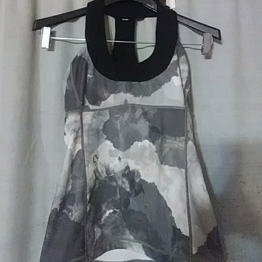 LULULEMON WORKOUT TANK
